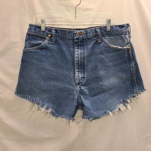Wrangler Cut-Off Denim High Waist Shorts 37"